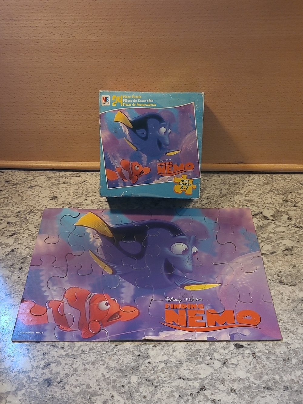 Vintage 2003 Milton Bradley 24Pc Puzzle Disney Finding Nemo Dory 🐟 Hasbro